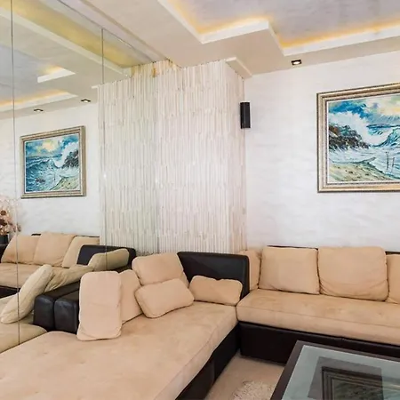 Seaview Vip Apart نيسيبار