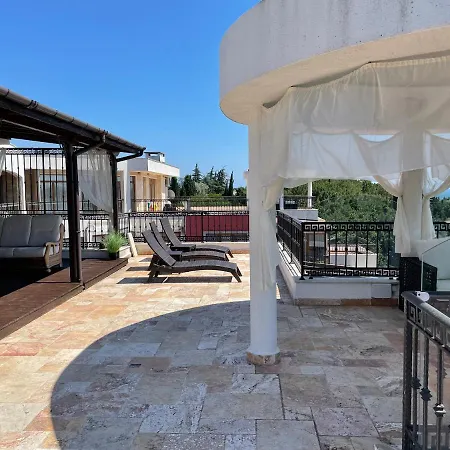 Seaview Vip Apart شقة *