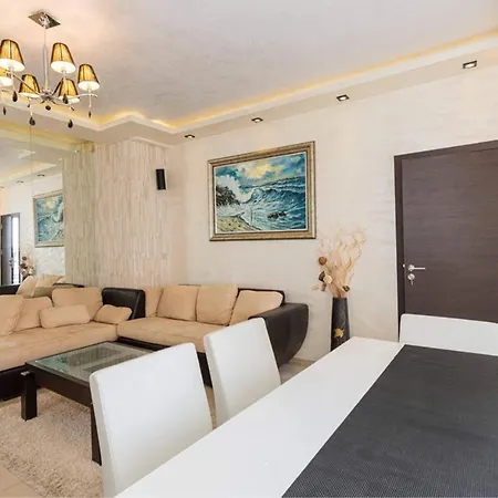 Seaview Vip Apart نيسيبار